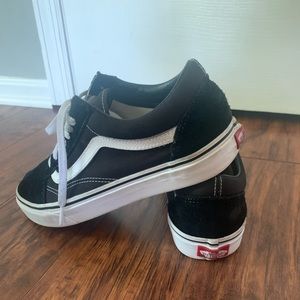 Vans old skool skate shoes